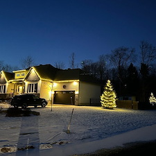 Creating-a-Winter-Wonderland-with-Stunning-Holiday-Lights-in-St-Lazarre 0